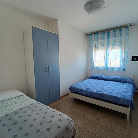 Comodo Appartamento A Pochi Metri Dal Mare 비비오네 외부 사진